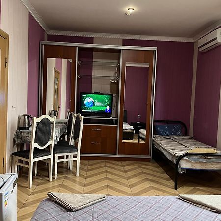 Mini Hotel Leon Lalovo Exterior photo