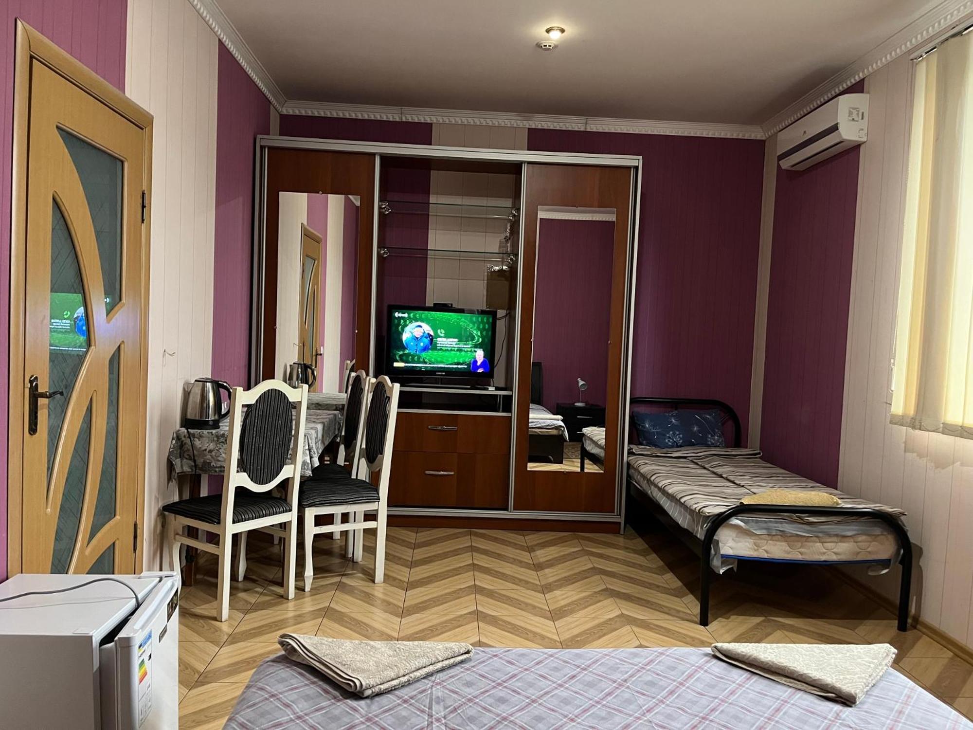 Mini Hotel Leon Lalovo Exterior photo