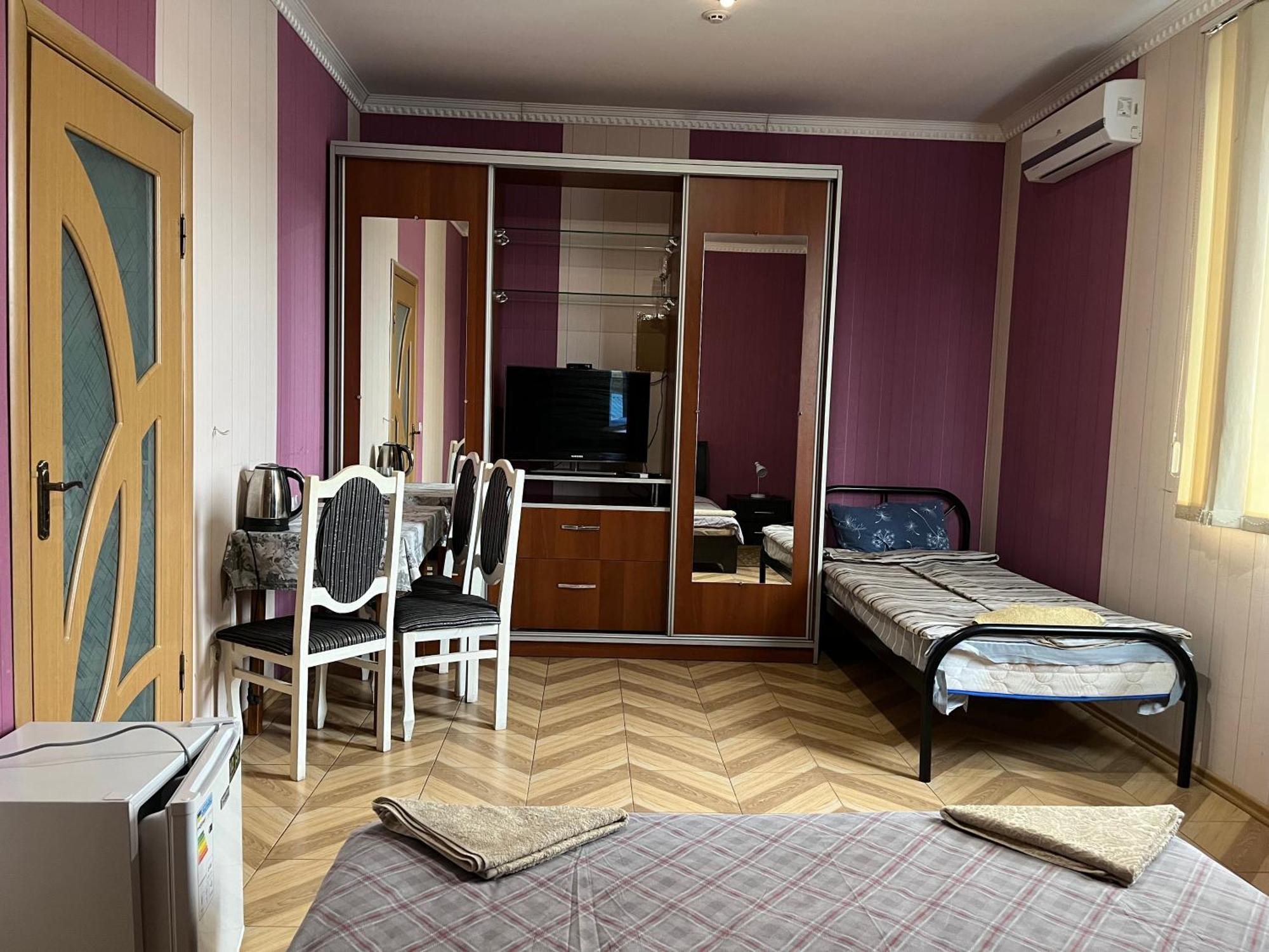 Mini Hotel Leon Lalovo Exterior photo