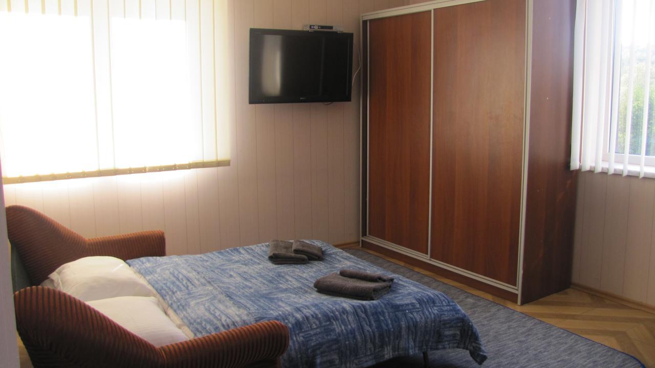 Mini Hotel Leon Lalovo Exterior photo