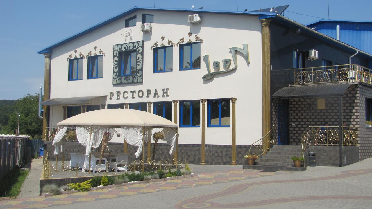 Mini Hotel Leon Lalovo Exterior photo