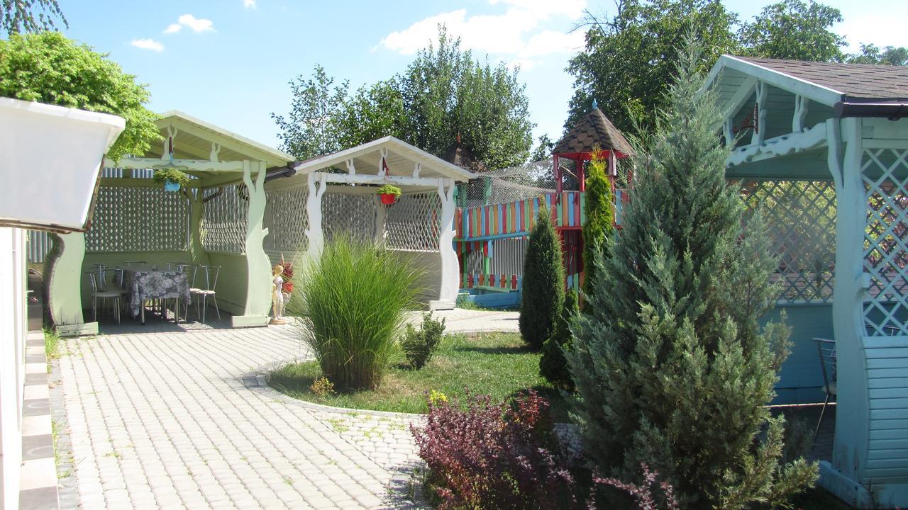 Mini Hotel Leon Lalovo Exterior photo